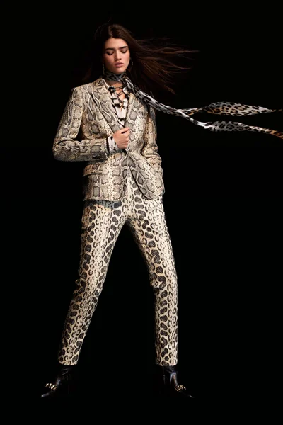 Look 24